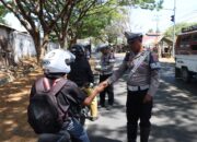 Hari Ke-9 Ops Zebra, Polres Sumbawa Berikan Surat Tilang Dan Teguran Pelanggar Lalu Lintas