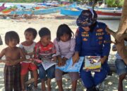 Perpustakaan keliling Sat Polair Polres Loteng Tingkatkan Minat Baca Anak Pesisir.