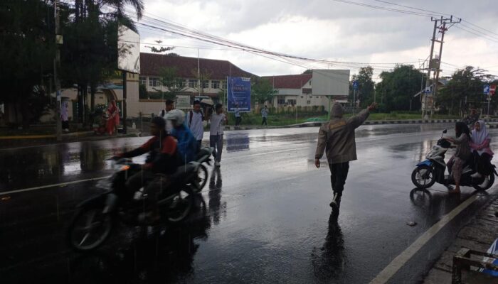 Masyarakat Apresiasi Rawan Siang Polsek Kediri untuk Kelancaran Lalu Lintas