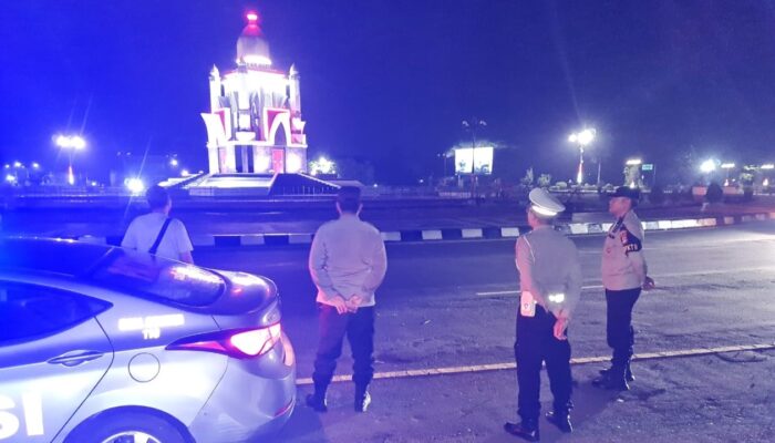 Mencegah Kejahatan: Patroli Blue Light Polsek Kediri Malam Ini