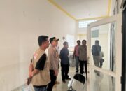 Kapolres Sumbawa Barat Lakukan Pengecekan Personel Pengamanan Rapat Pleno Rekapitulasi Tingkat PPK