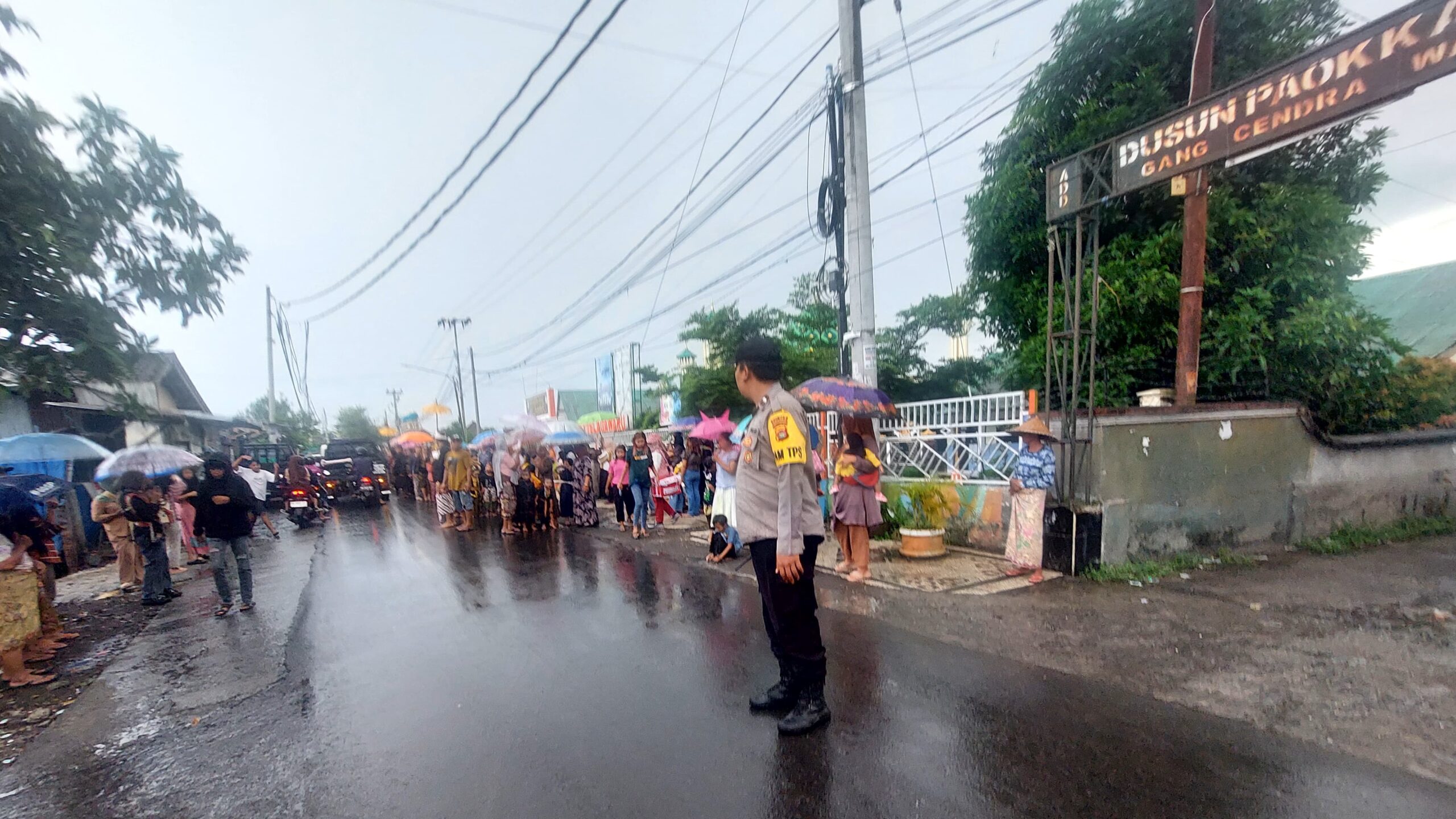 Nyongkolan Aman, Polsek Labuapi Jaga Tradisi Sasak