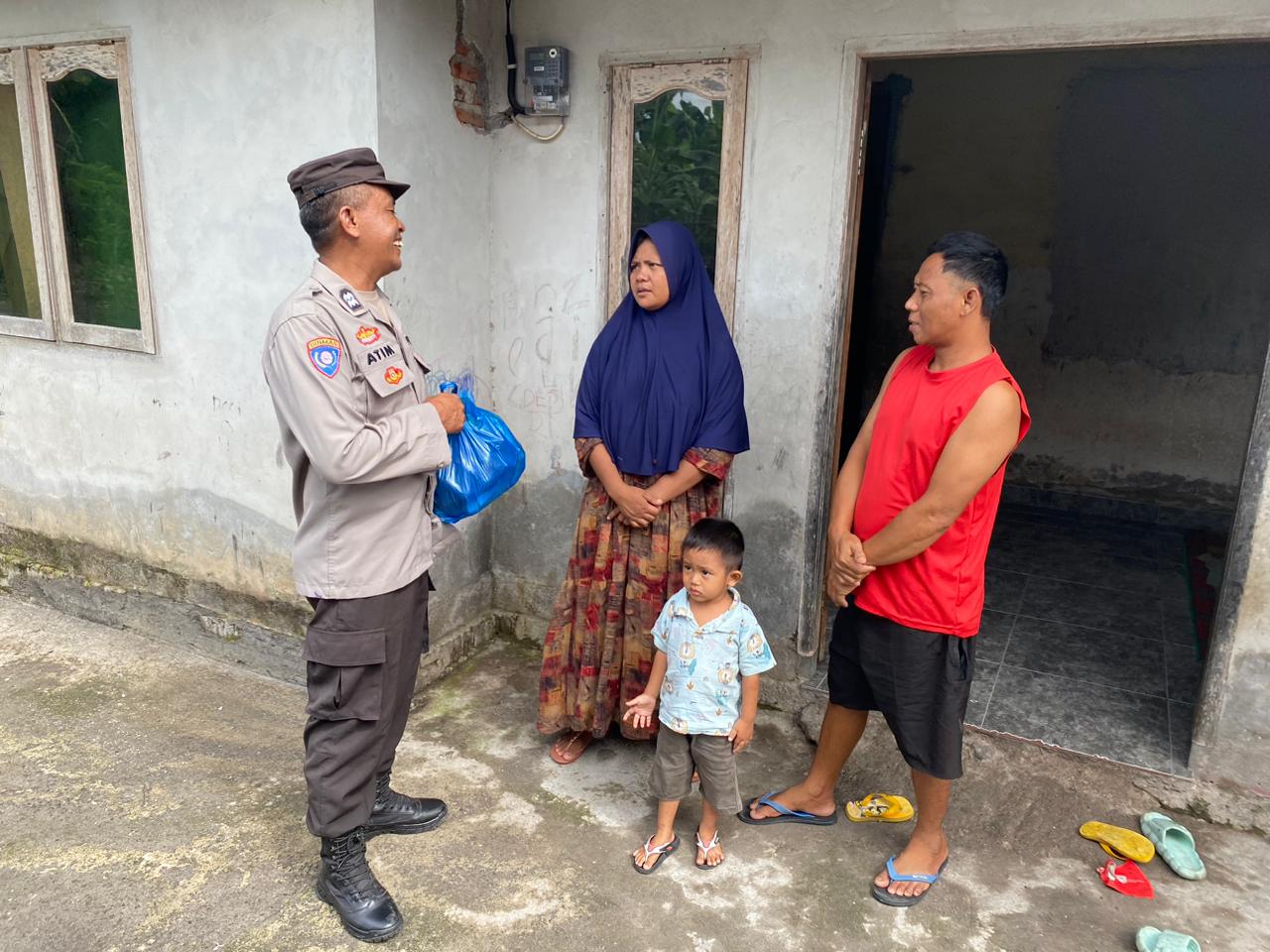 Polsek Kediri Terus Perangi Stunting Lewat Program Jumat Berkah