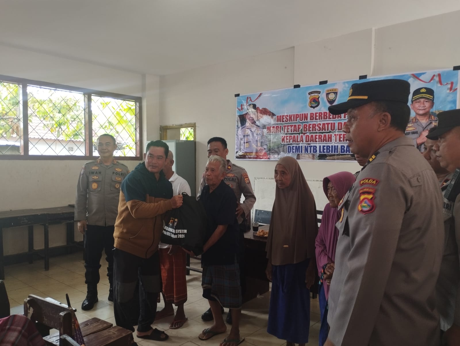 Sentuhan Humanis Polda NTB Dinginkan Suasana Pasca Pilkada di Lombok Barat