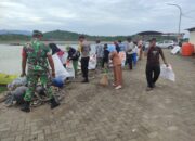 Kompak, Polsek Alas Bersama Pemerintah & Warga Gotong Royong di Dermaga Pulau Bungin