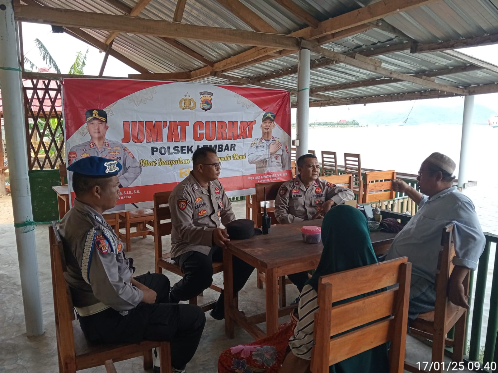 Jumat Curhat Polsek Lembar, Warga Teluk Waru Bahas Kamtibmas dan Antisipasi Banjir