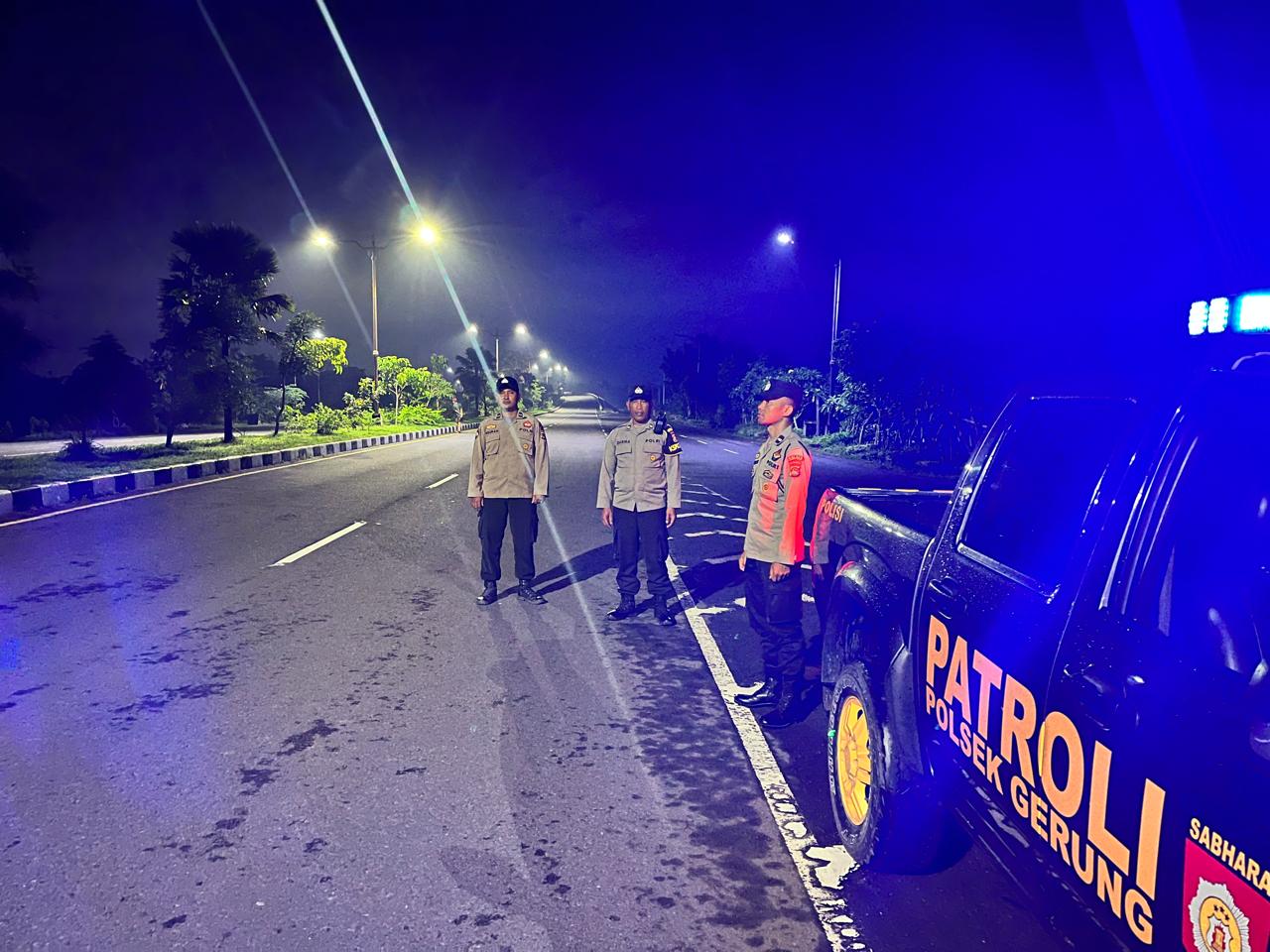 Patroli Intensif Polsek Gerung di Bypass BIL Jaga Kamtibmas, Ciptakan Rasa Aman