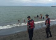 Antisipasi Gangguan Kamtibmas, Polres Lombok Barat Intensifkan Patroli di Pantai Cemara