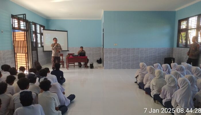 Gratis & Berkualitas! Polres Lombok Barat Sosialisasi PPDB SMA Kemala Taruna Bhayangkara