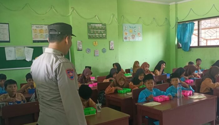 Aksi Humanis Polsek Kediri, Jaga Gizi Anak-anak Melalui Program MBG