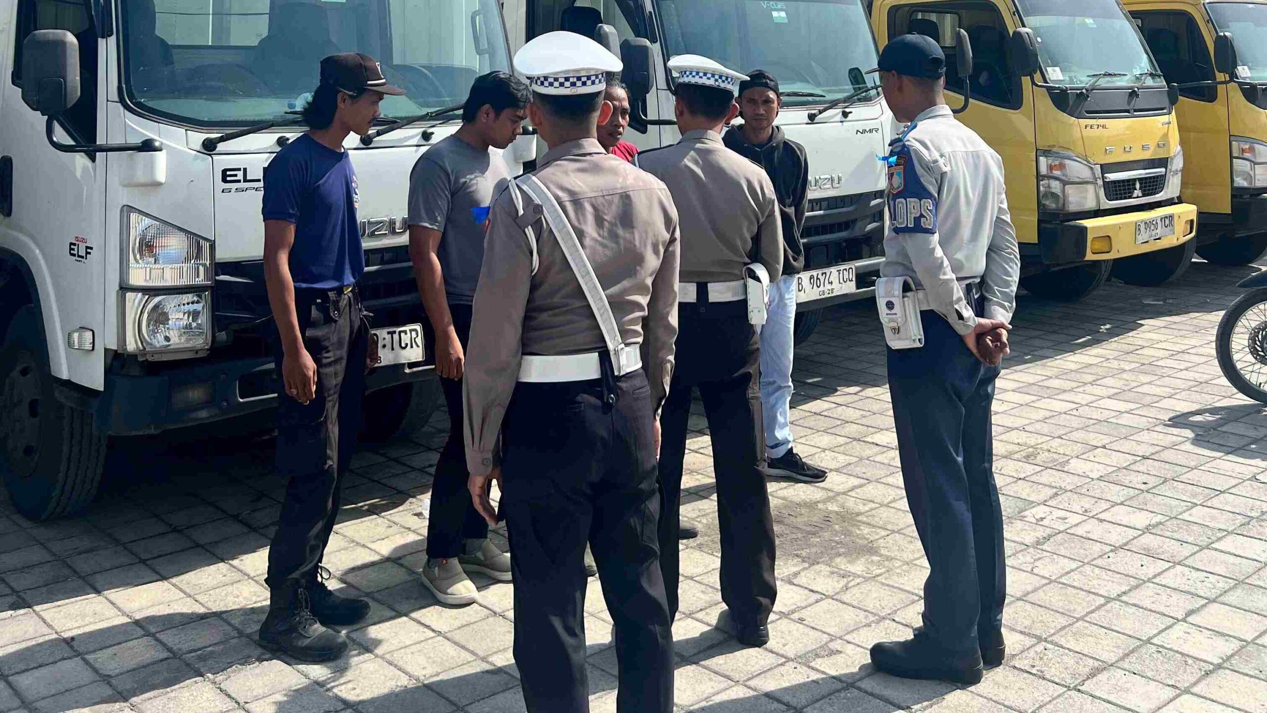 Satlantas Polres Lobar Edukasi Karyawan Shopee tentang Keselamatan Berkendara