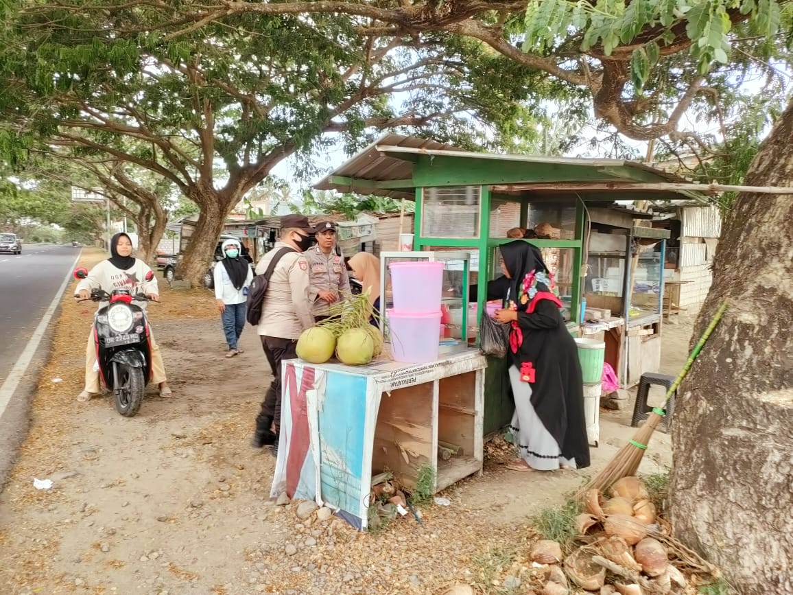 Cuaca Ekstrem, Polsek Kuripan Imbau Warga Waspada dan Jaga Diri